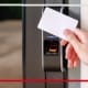 چگونه سیستم اکسس کنترل به بهبود مدیریت تردد کمک میکند؟